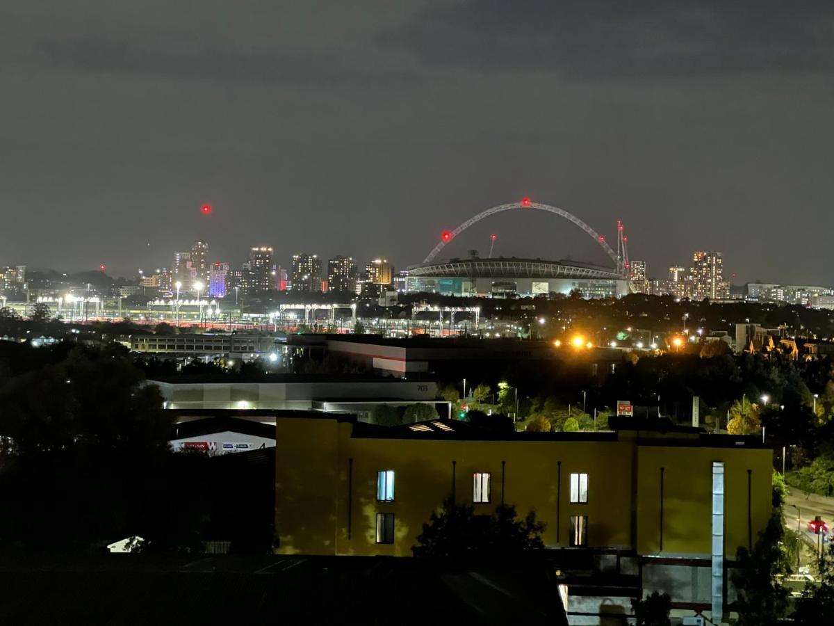 Mj Service - With Skyline View Close To Tube Station - * Londra