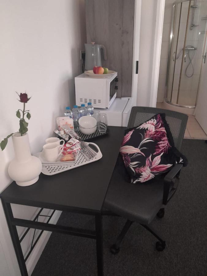 Mj Service - With Skyline View Close To Tube Station - Londra